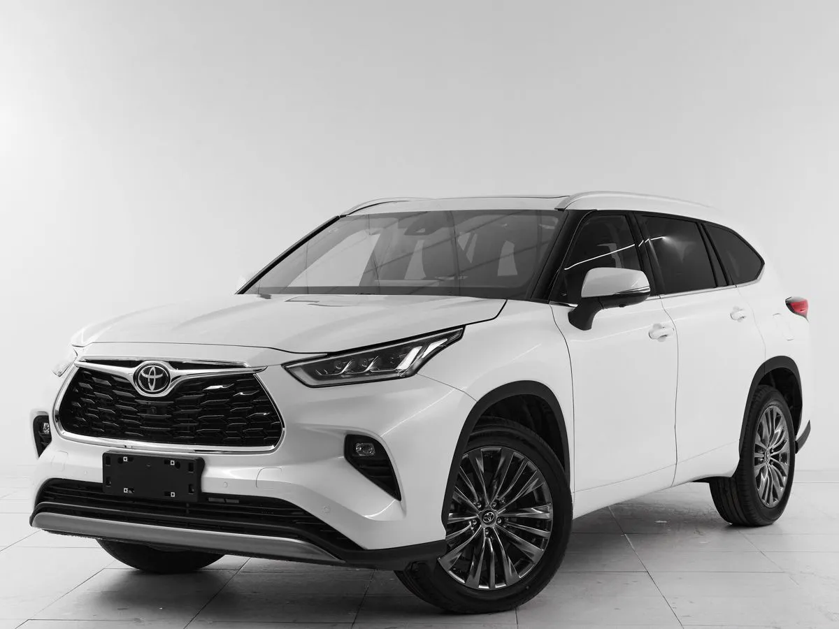 Toyota Highlander IV (XU70) · Luxury
