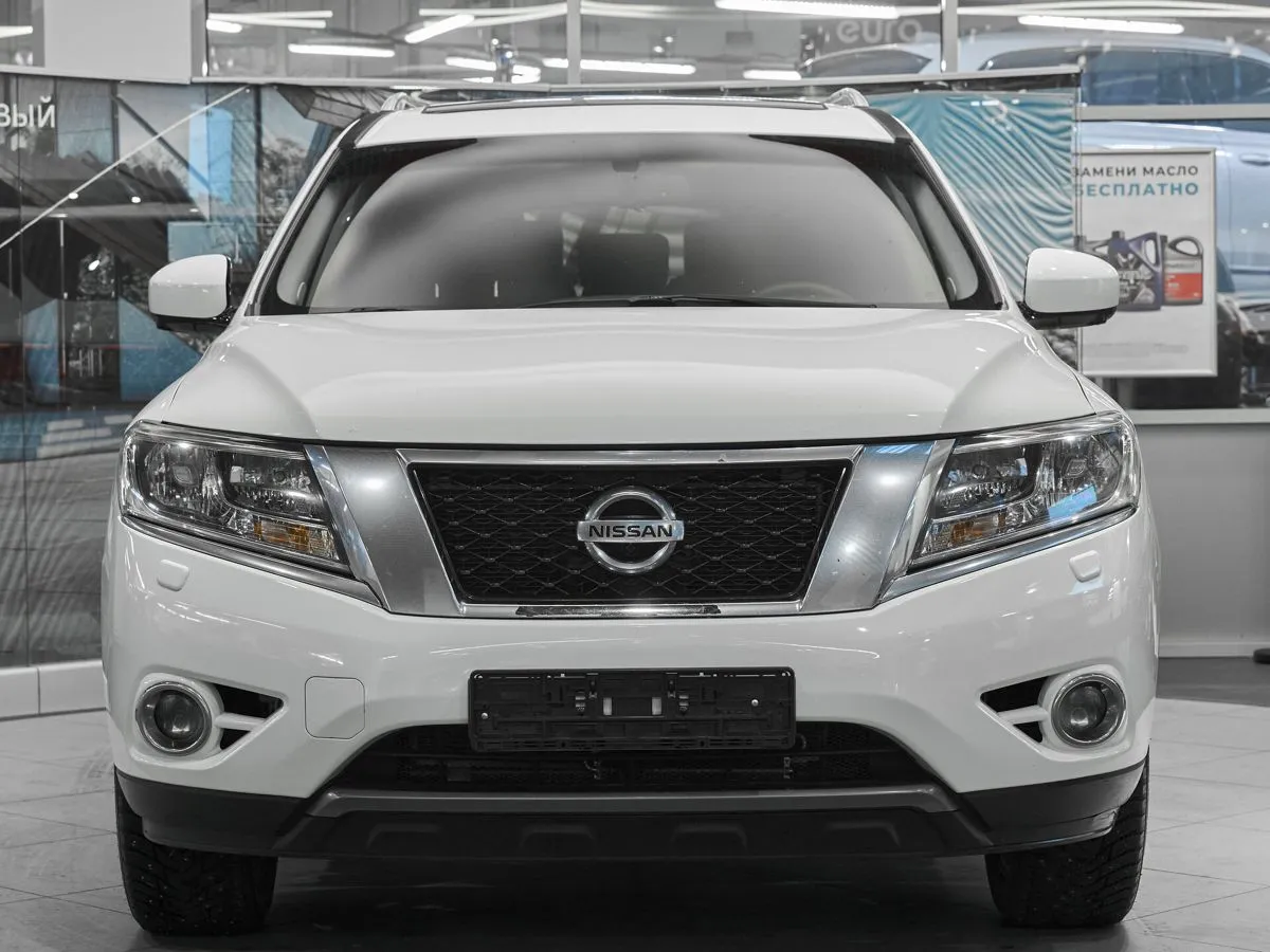 Nissan Pathfinder IV · High+ — фото 2
