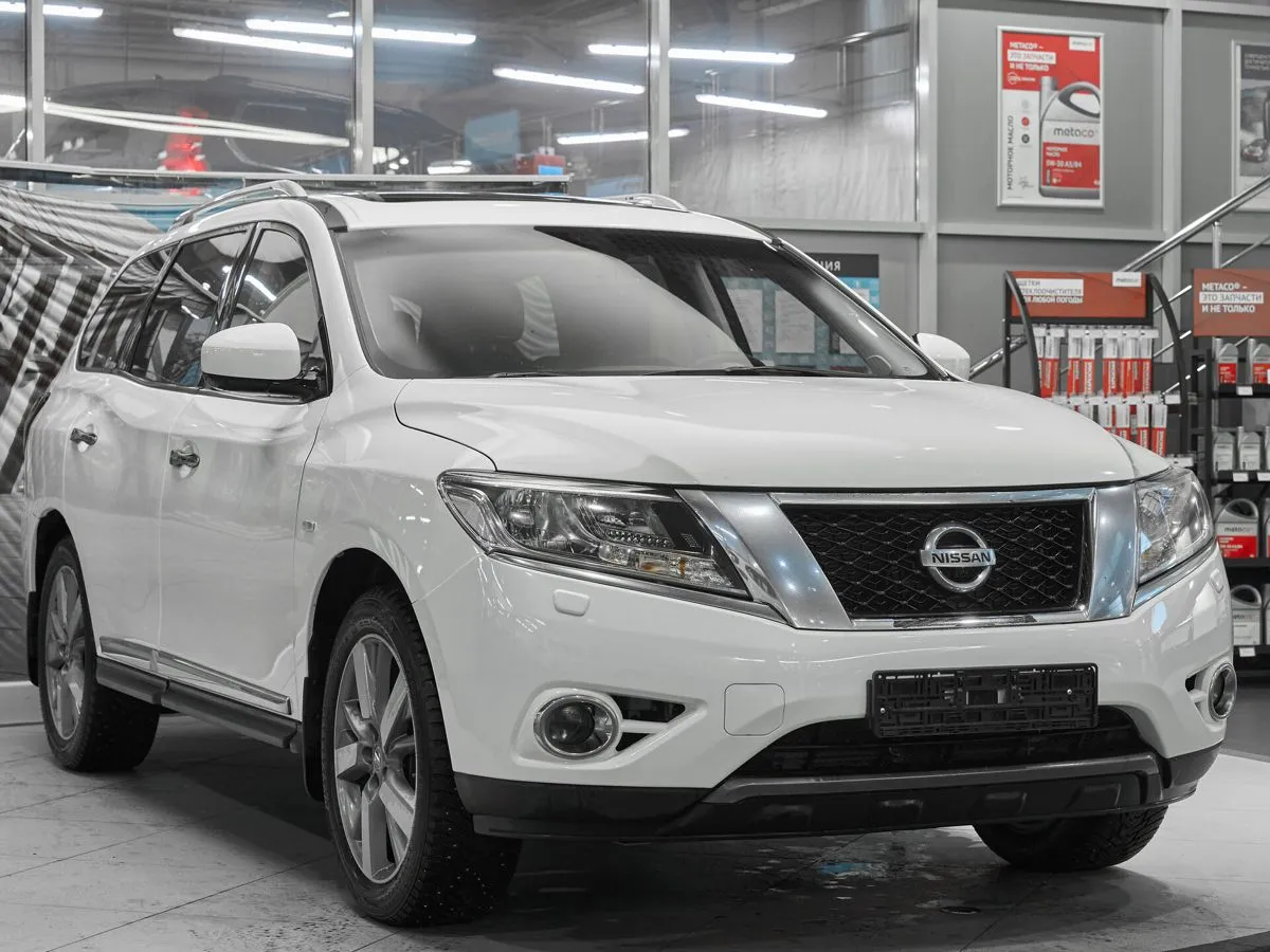 Nissan Pathfinder IV · High+ — фото 3