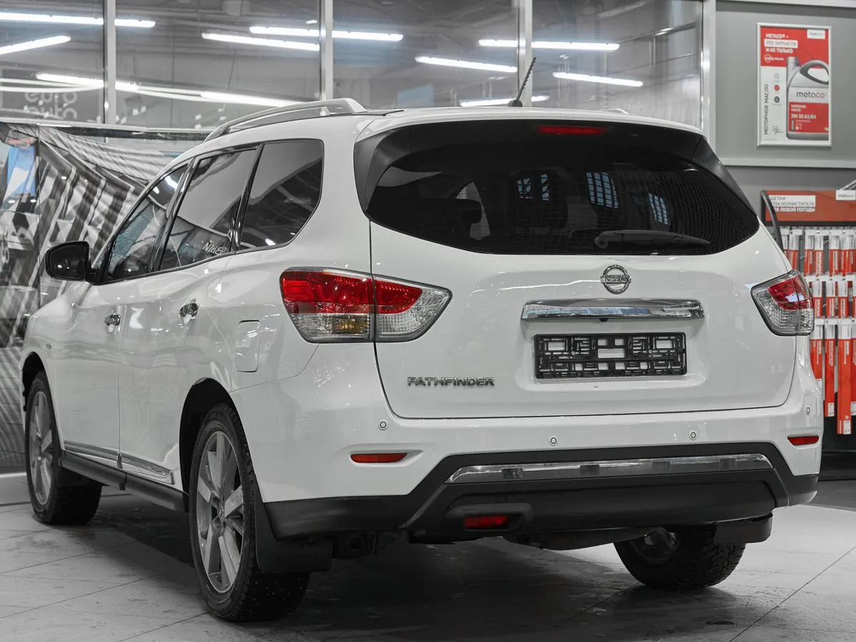 Nissan Pathfinder IV · High+ — фото 4