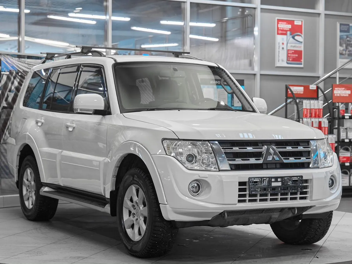 Mitsubishi Pajero IV Рестайлинг 1 · Intense — фото 3
