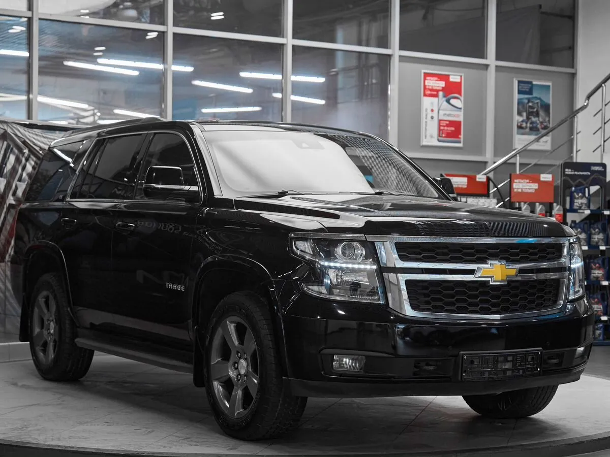 Chevrolet Tahoe IV · LTZ — фото 3