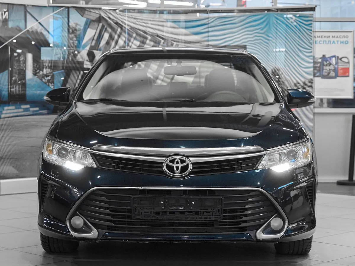 Toyota Camry VII (XV50) Рестайлинг · Элеганс — фото 2