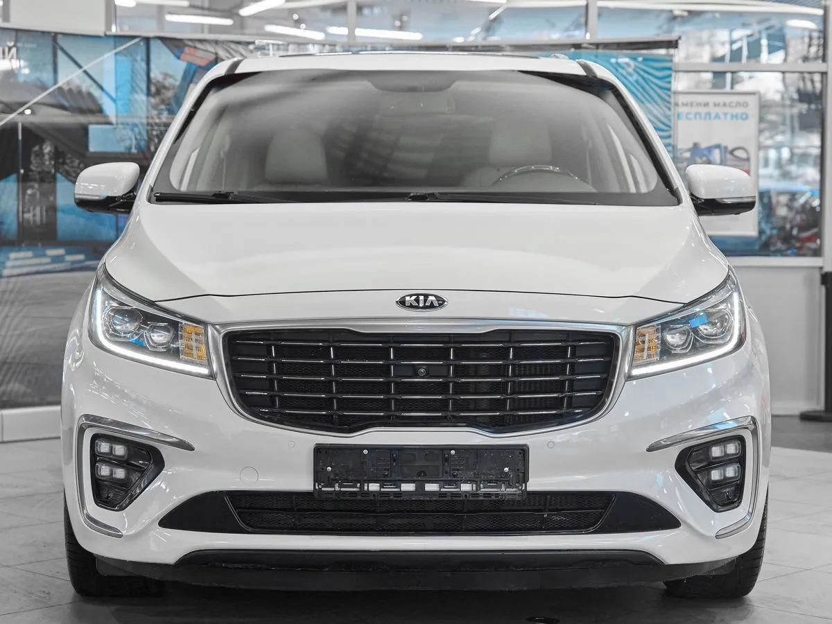 Kia Carnival III · Open High Prestige 9 seats (дром) — фото 2