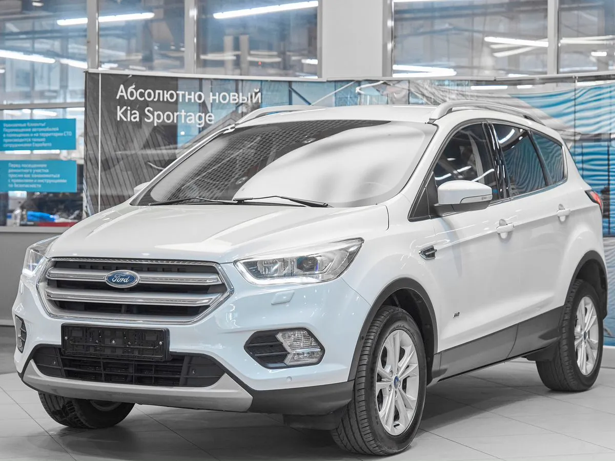 Ford Kuga II Рестайлинг · Titanium (2017)