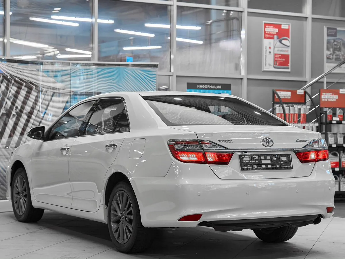 Toyota Camry VII (XV50) Рестайлинг · Элеганс — фото 4