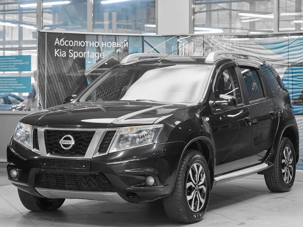 Nissan Terrano III (D10) · Elegance