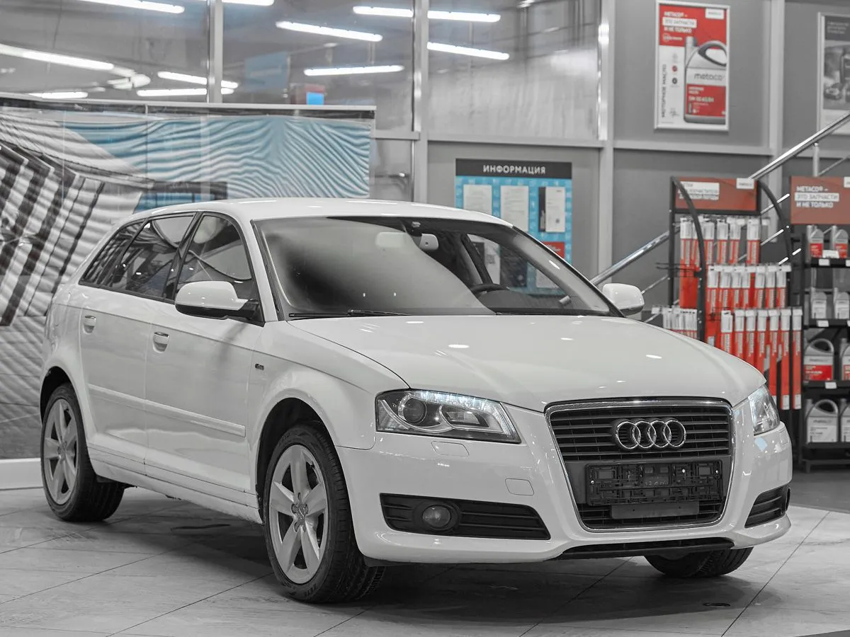 Audi A3 II (8P) Рестайлинг 2 · Ambiente — фото 3