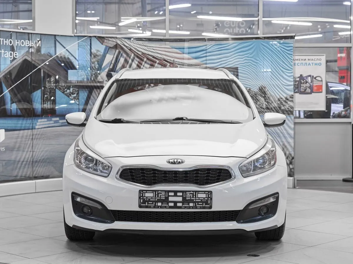 Kia Ceed II Рестайлинг · Comfort 2016 — фото 2