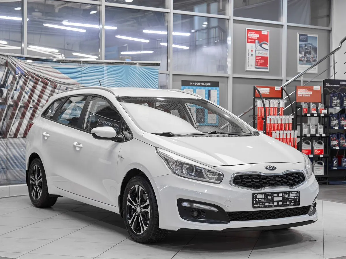 Kia Ceed II Рестайлинг · Comfort 2016 — фото 3