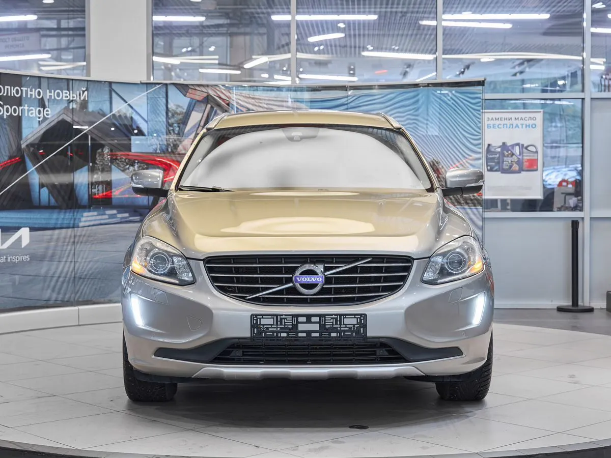 Volvo XC60 I Рестайлинг — фото 2