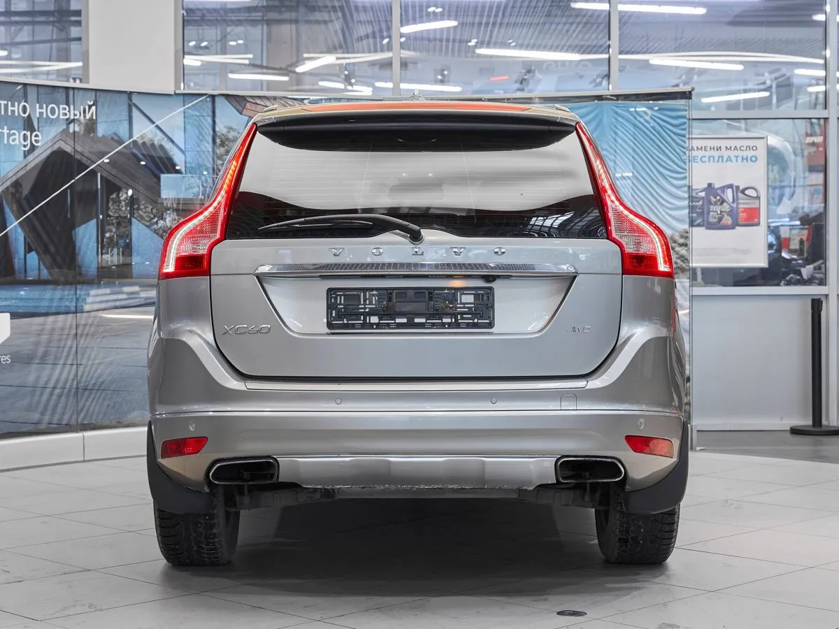 Volvo XC60 I Рестайлинг — фото 5