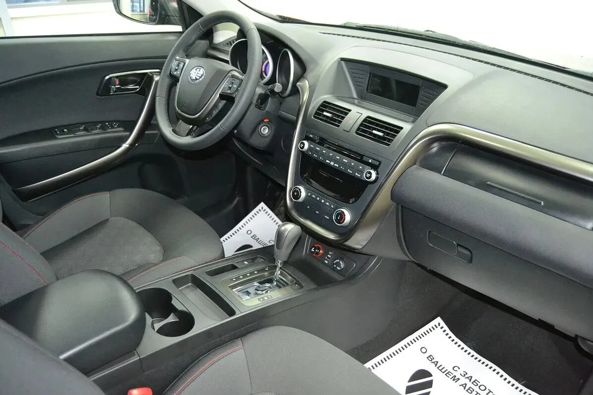 FAW Besturn X80 I Рестайлинг · Luxury — фото 5