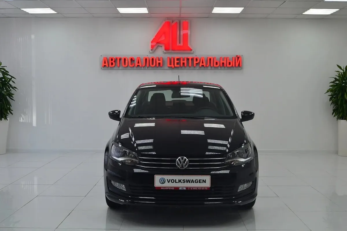 Volkswagen Polo V Рестайлинг · Highline 15-18 — фото 3