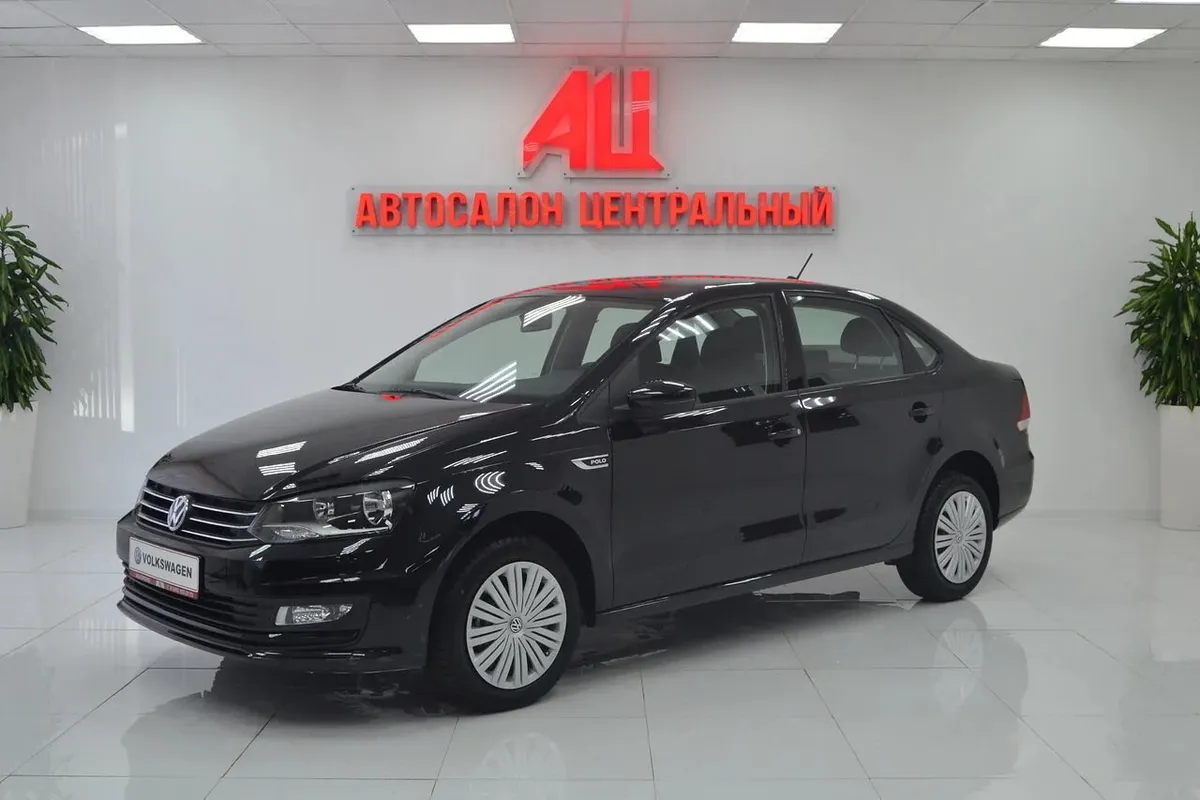 Volkswagen Polo V Рестайлинг · Highline 15-18