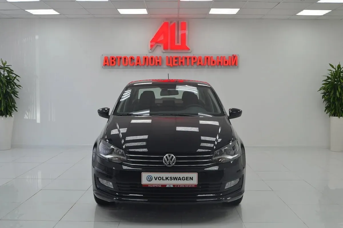 Volkswagen Polo V Рестайлинг · Highline 15-18 — фото 3
