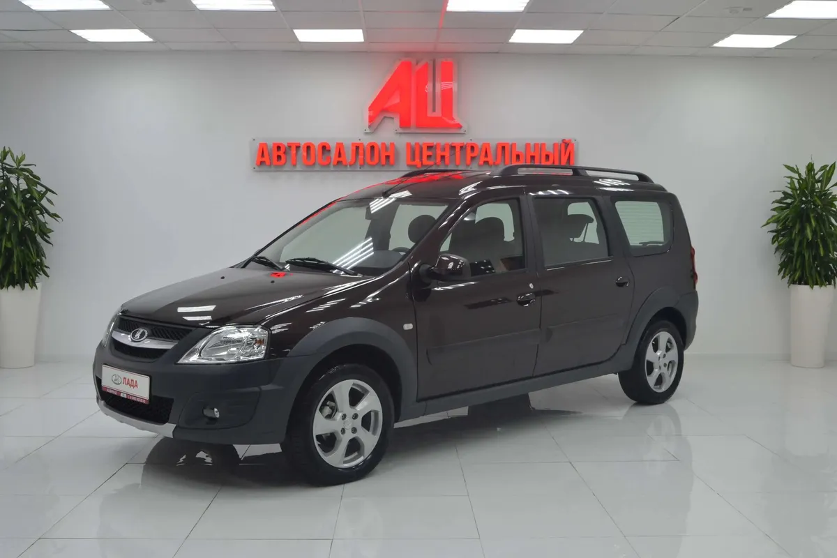 Lada (ВАЗ) Largus I · Luxe (5 мест)