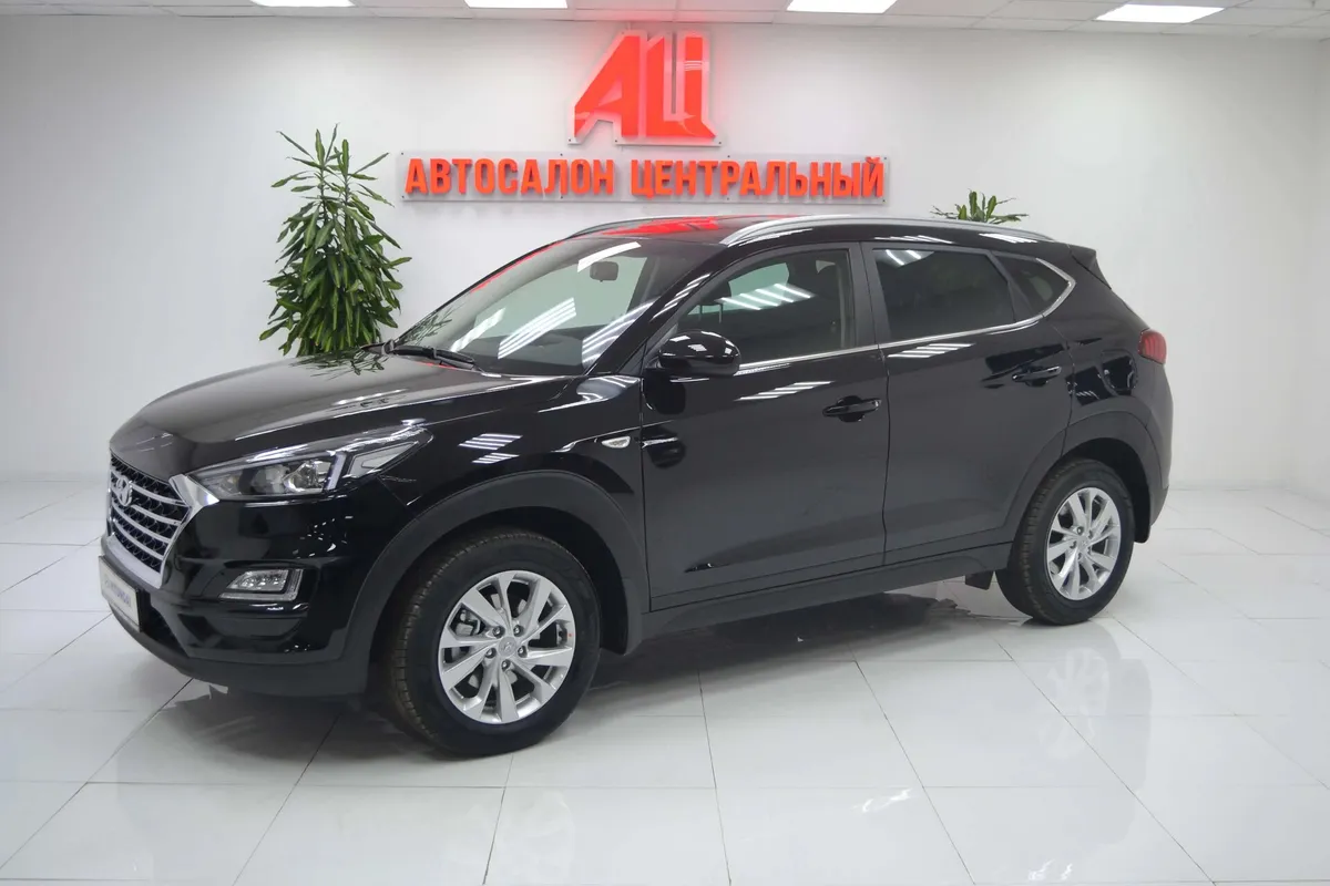 Hyundai Tucson III Рестайлинг · Family