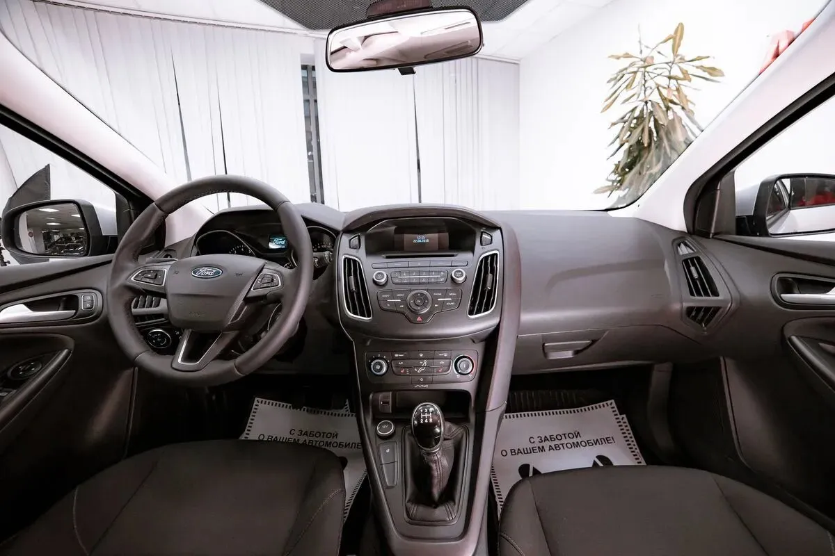 Ford Focus III Рестайлинг — фото 5