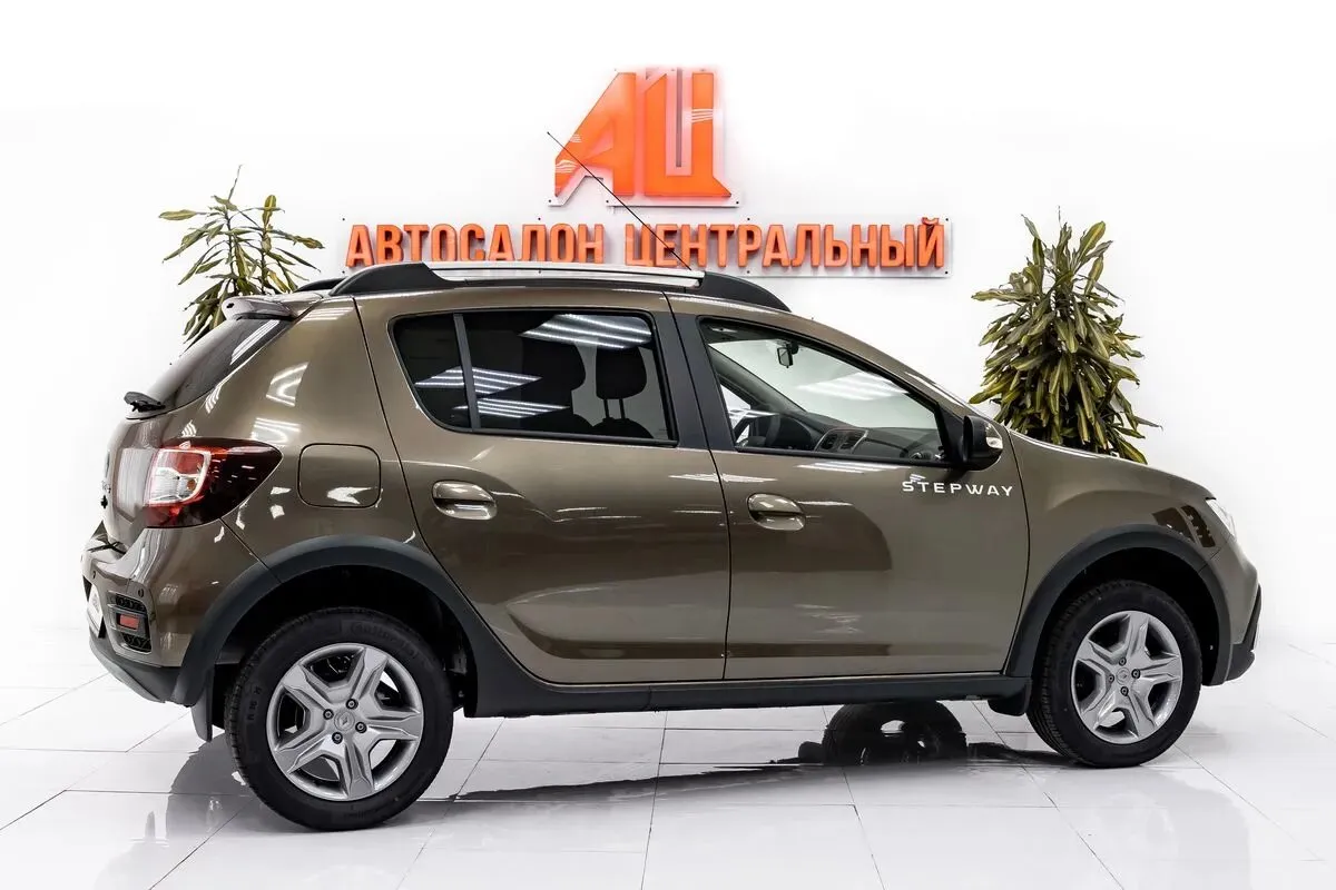 Renault Sandero II Рестайлинг · Life — фото 2