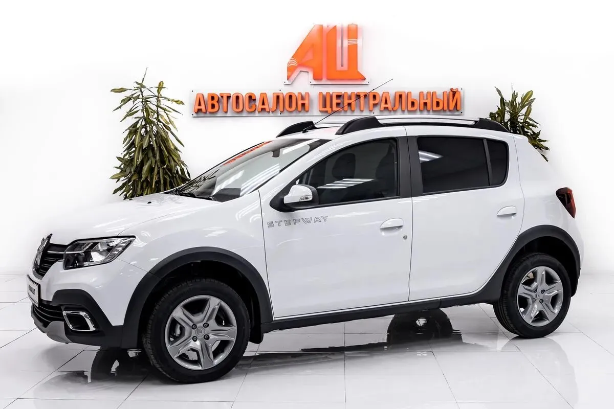 Renault Sandero II Рестайлинг · Life