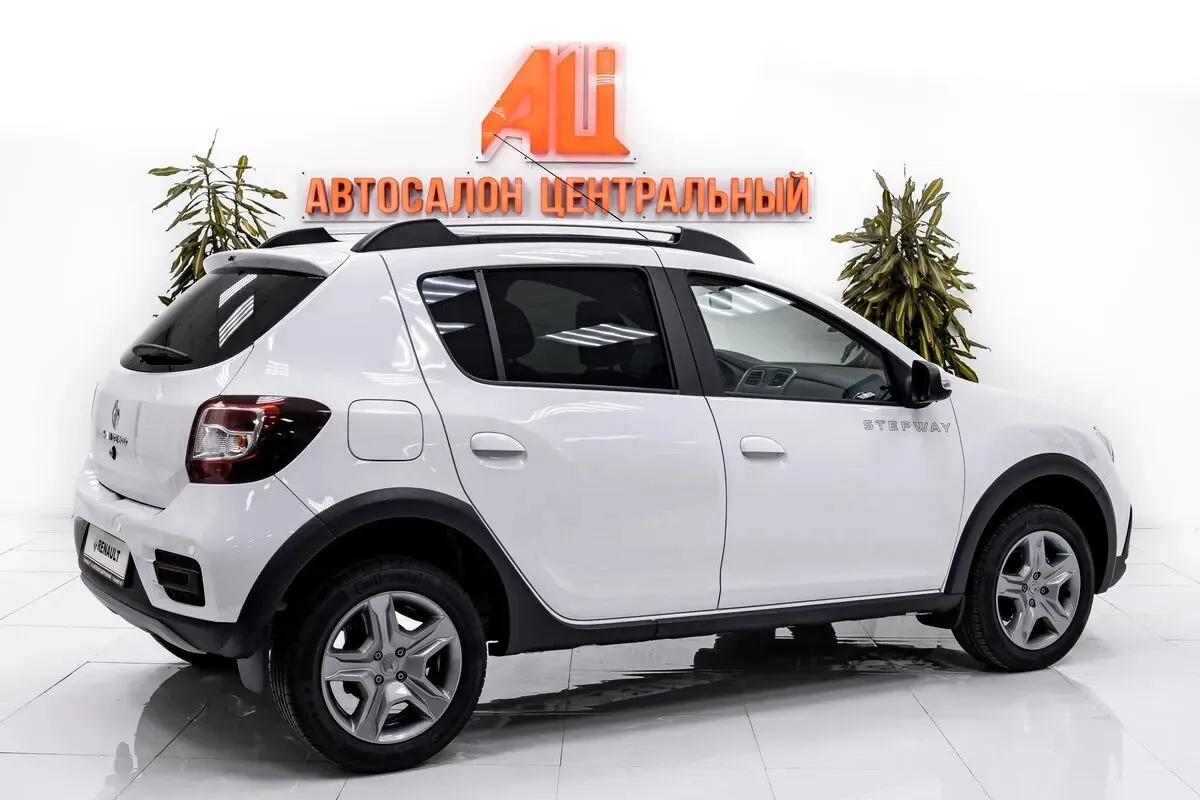 Renault Sandero II Рестайлинг · Life — фото 4