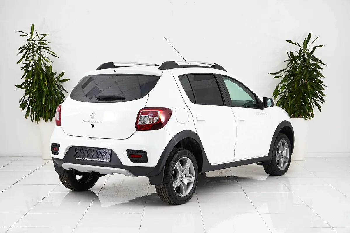 Renault Sandero II Рестайлинг · Drive — фото 4