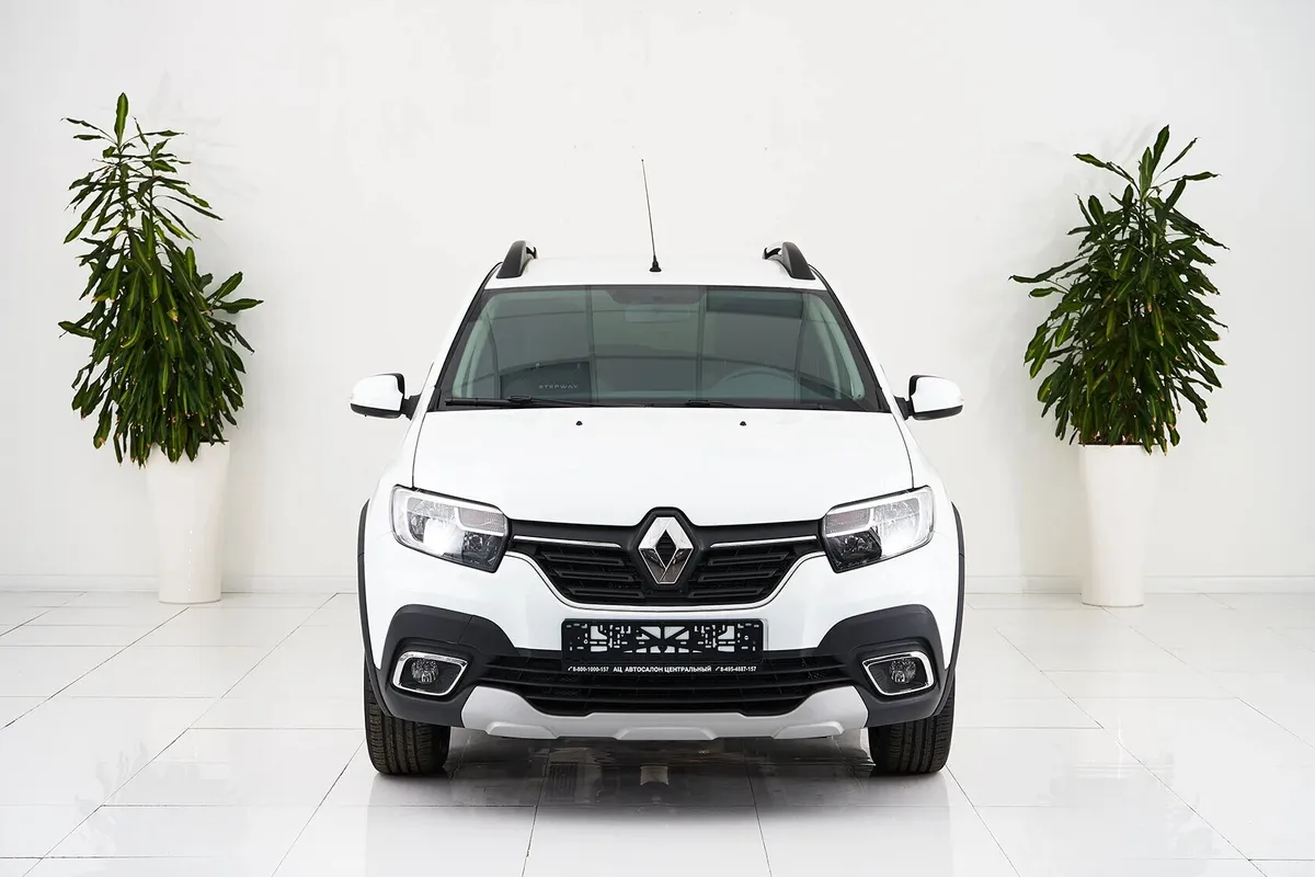 Renault Sandero II Рестайлинг · Drive — фото 5