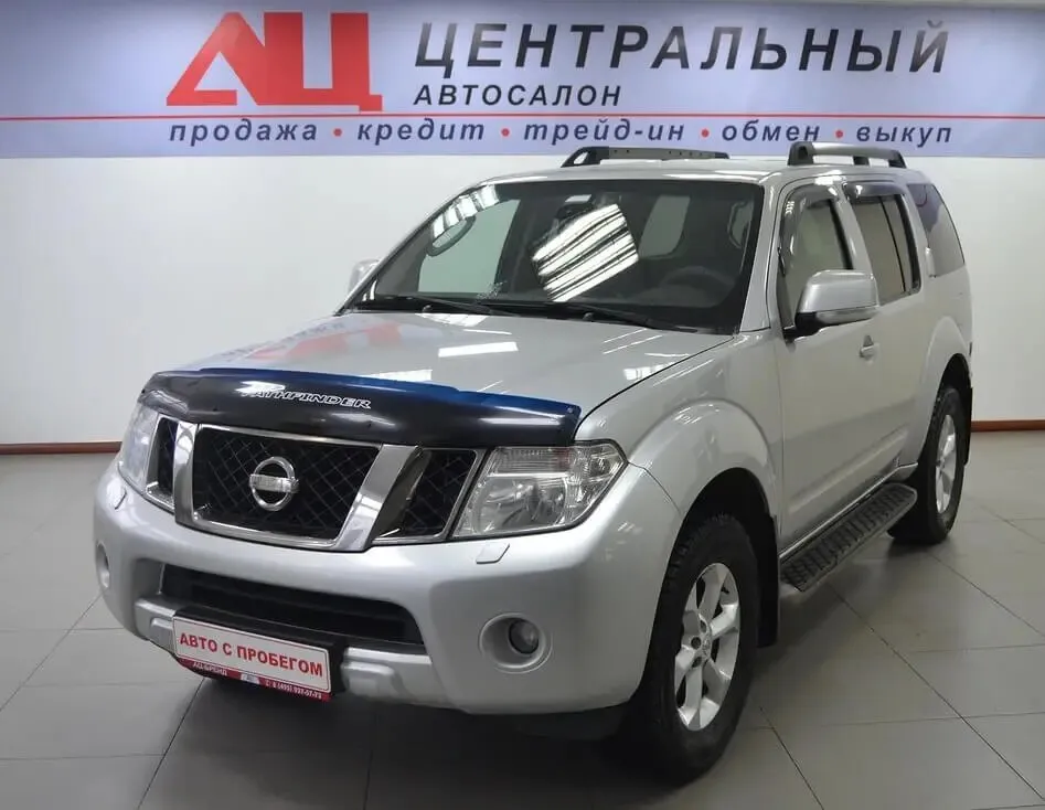 Nissan Pathfinder III Рестайлинг · SE (CC-JE)