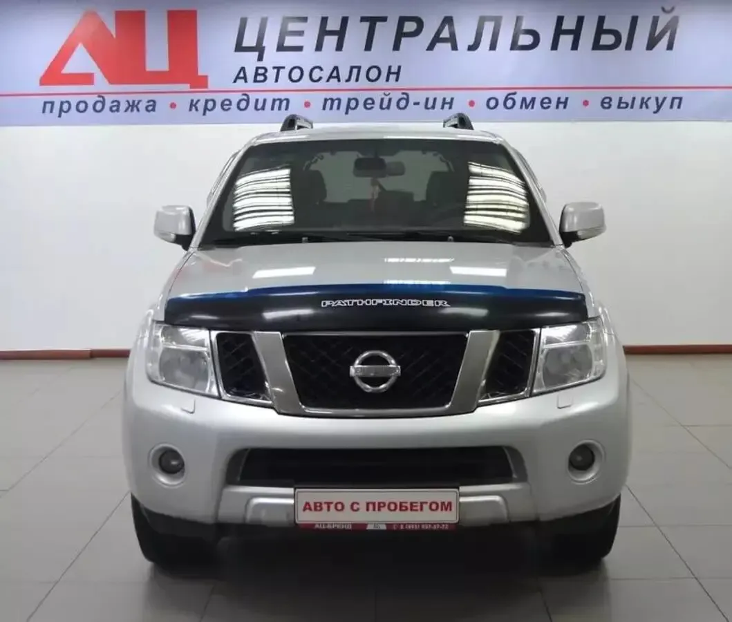 Nissan Pathfinder III Рестайлинг · SE (CC-JE) — фото 2