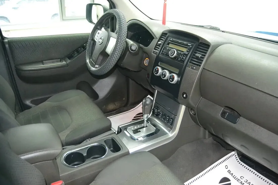 Nissan Pathfinder III Рестайлинг · SE (CC-JE) — фото 5
