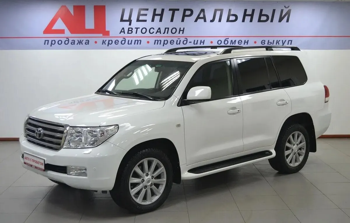 Toyota Land Cruiser 200 Series · Люкс