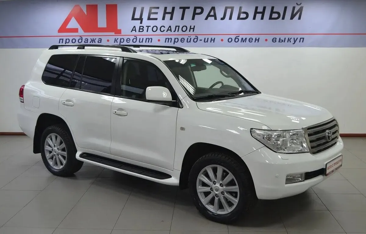 Toyota Land Cruiser 200 Series · Люкс — фото 3
