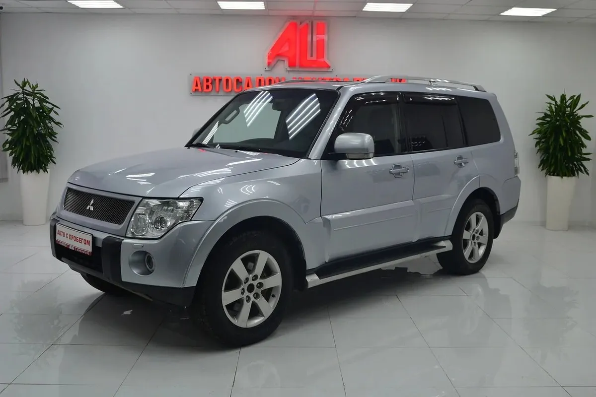 Mitsubishi Pajero IV · Ultimate