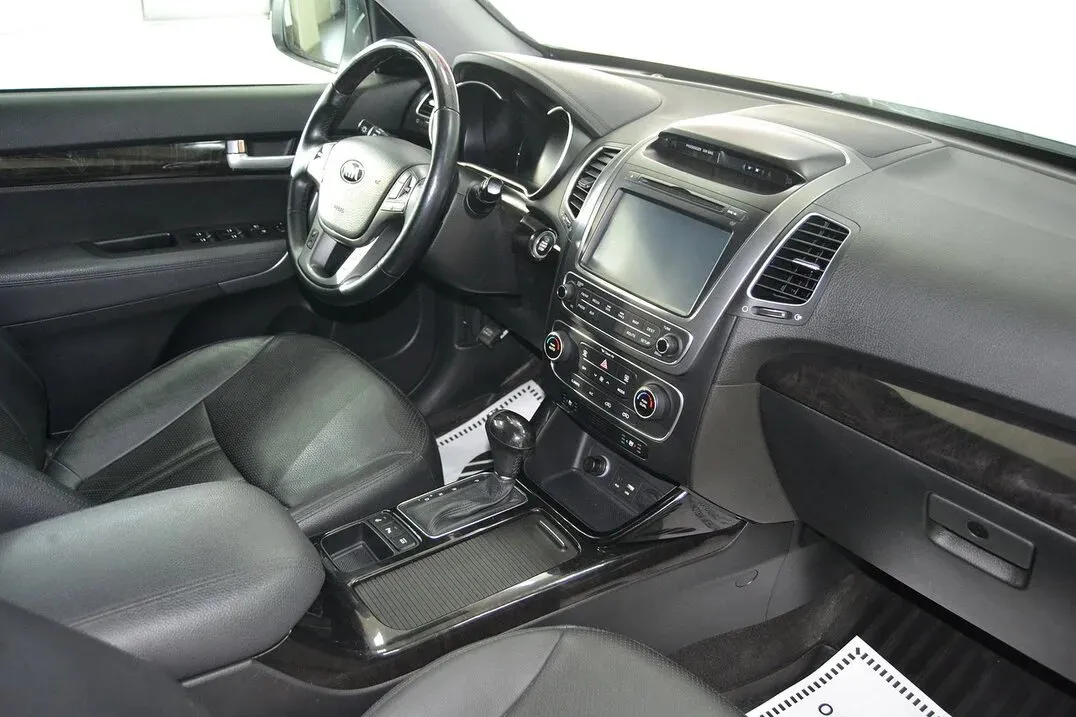 Kia Sorento II Рестайлинг · New Comfort (2015) — фото 5
