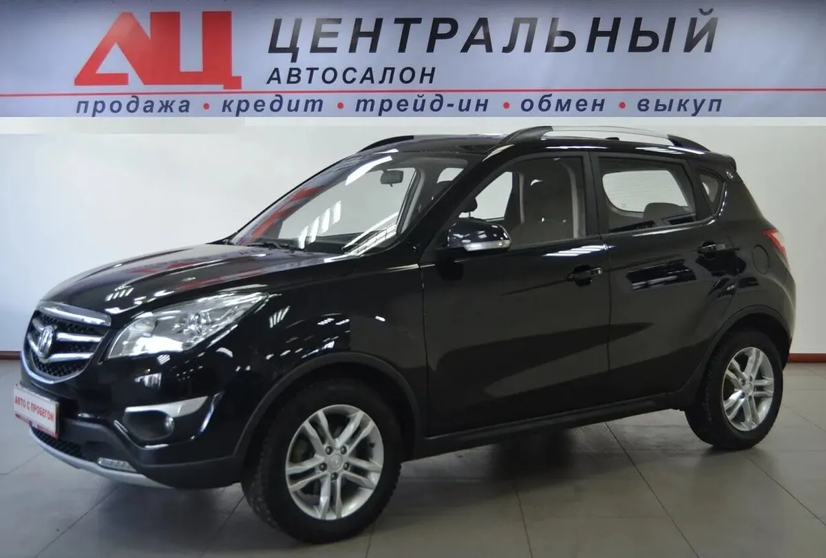 Changan CS35 I · LUXE