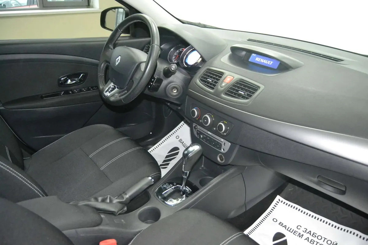 Renault Fluence I Рестайлинг · Confort — фото 4