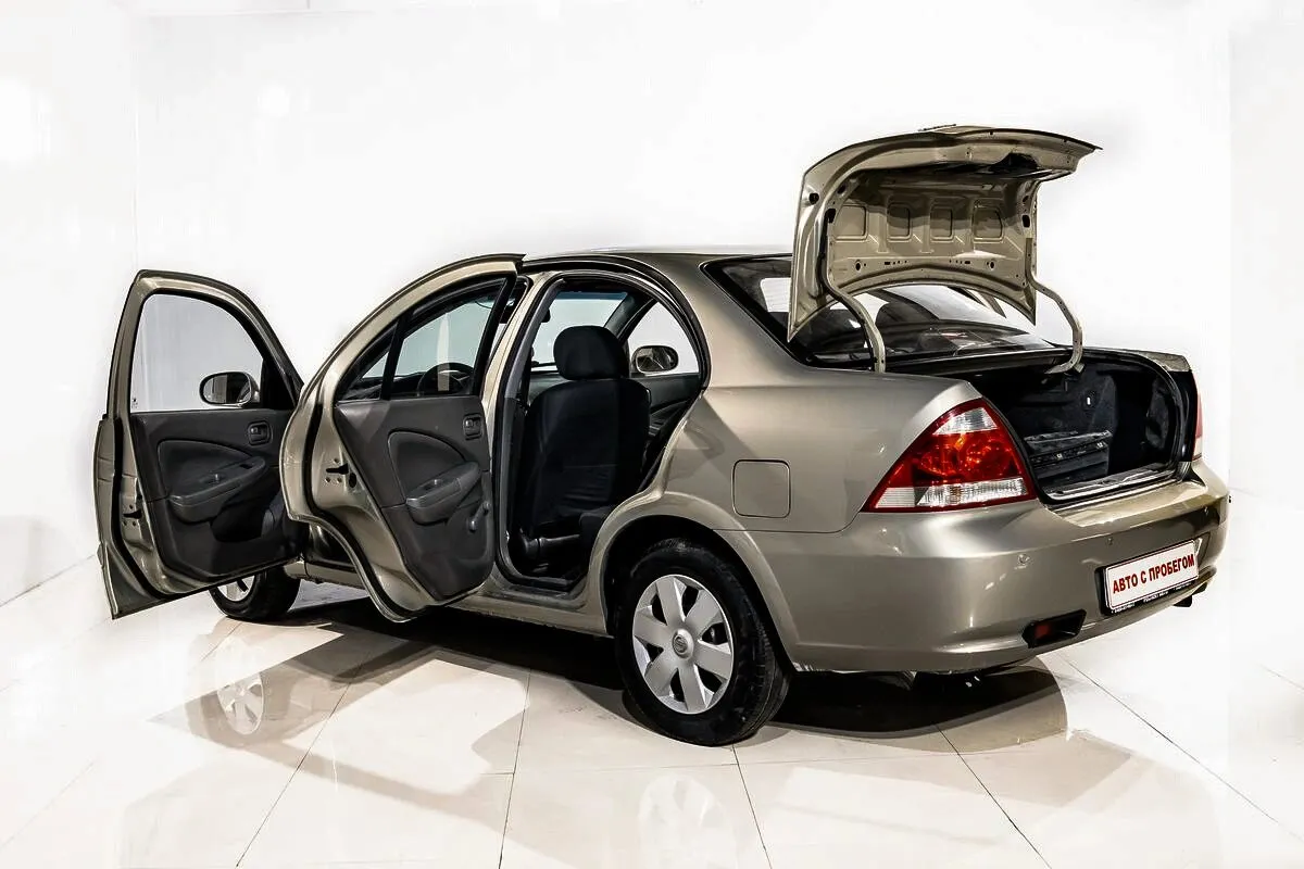 Nissan Almera Classic I — фото 5