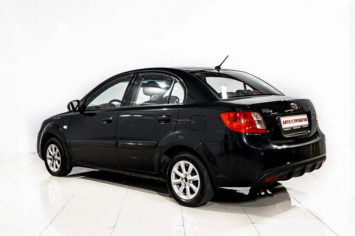 Kia Rio II Рестайлинг — фото 4