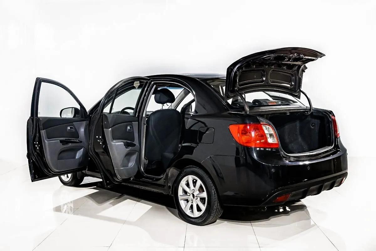 Kia Rio II Рестайлинг — фото 5
