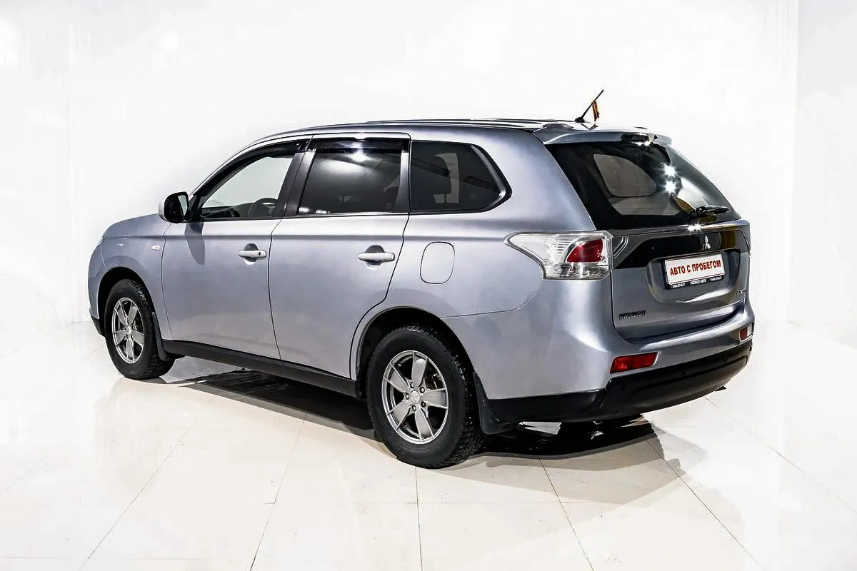 Mitsubishi Outlander III — фото 2