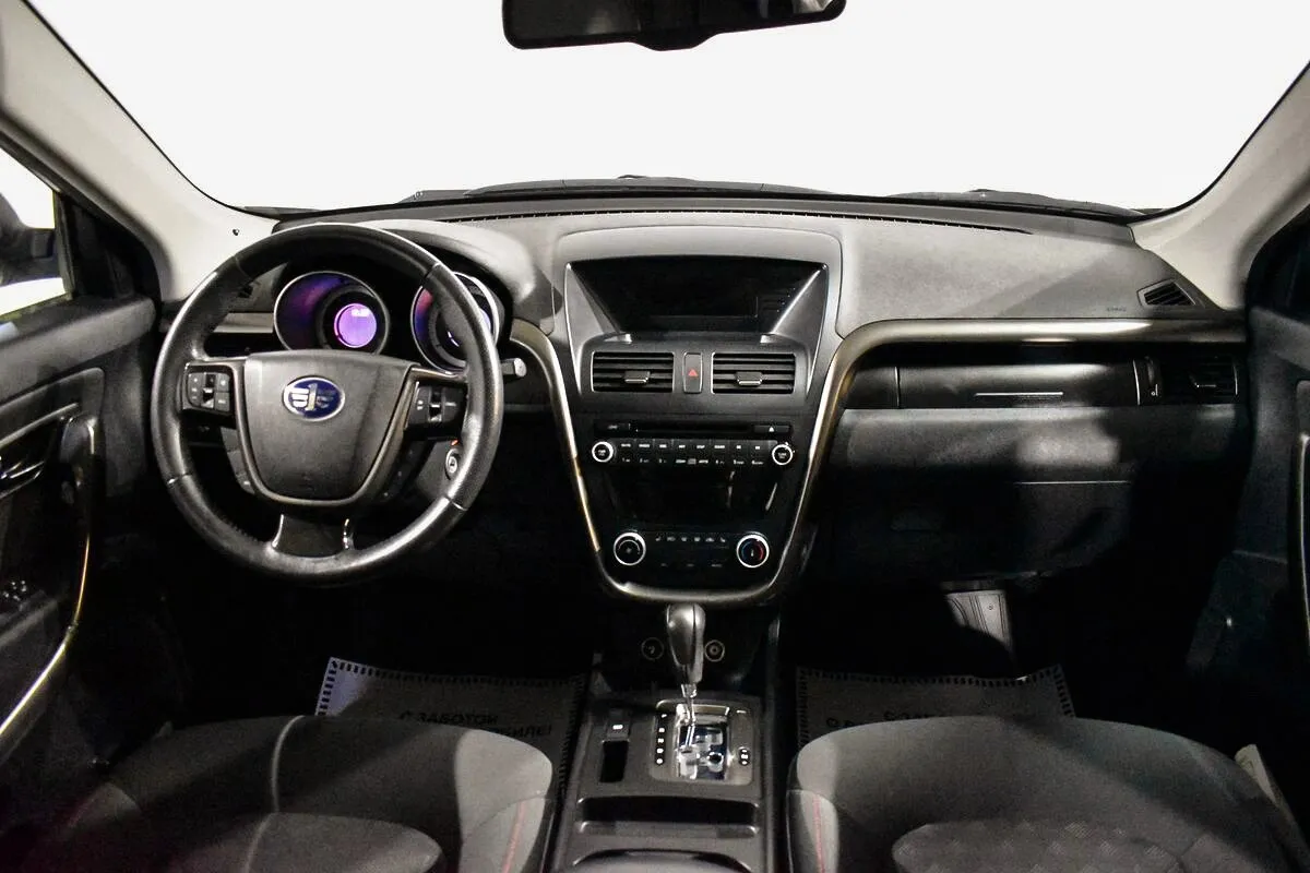 FAW Besturn X80 I · Comfort — фото 5