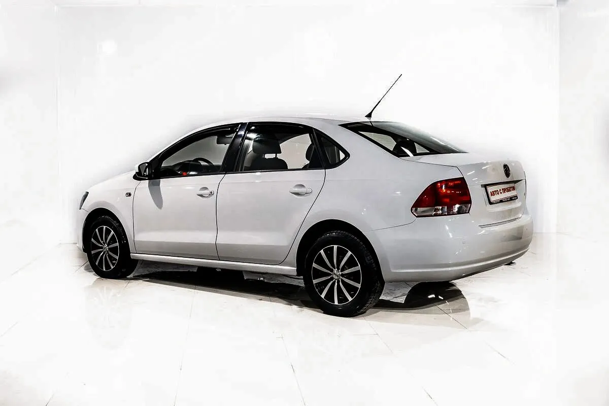 Volkswagen Polo V Рестайлинг · Drive — фото 4