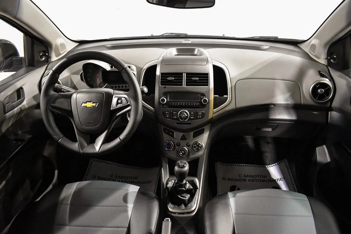 Chevrolet Aveo II — фото 5