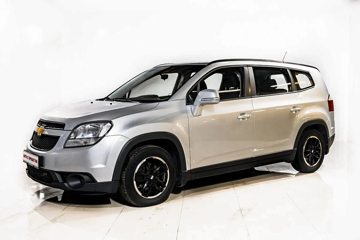 Chevrolet Orlando I · LS
