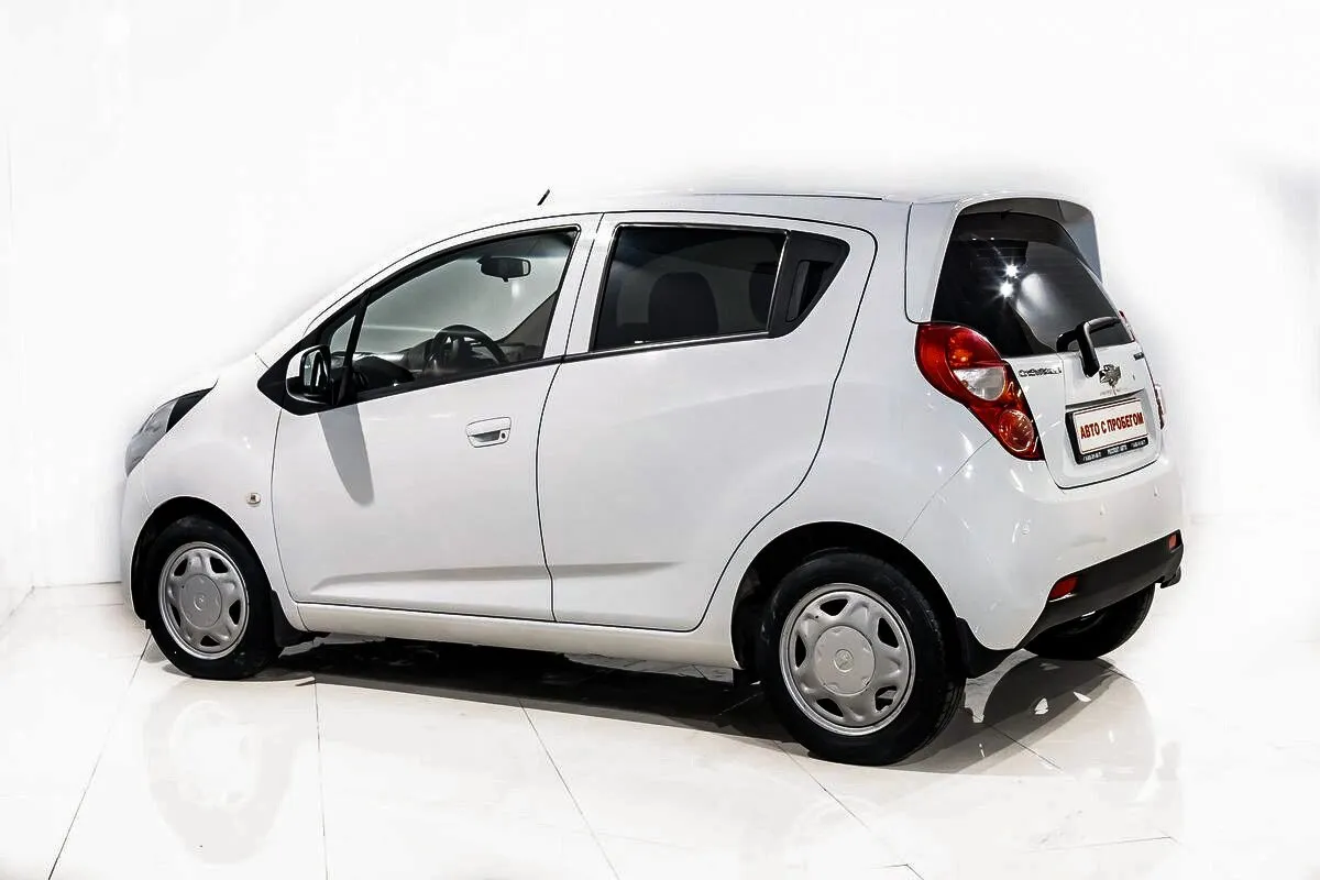 Chevrolet Spark III — фото 4