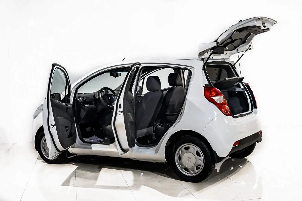 Chevrolet Spark III — фото 5