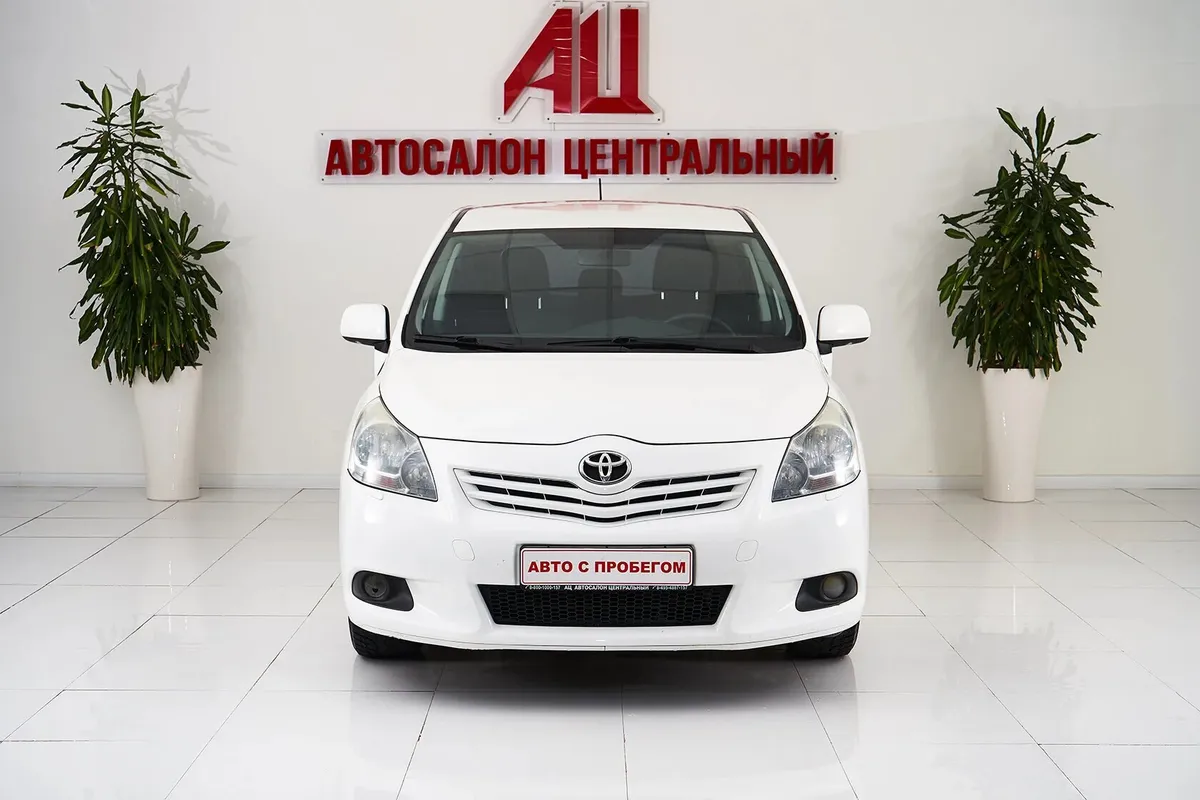 Toyota Verso I · Элеганс — фото 2