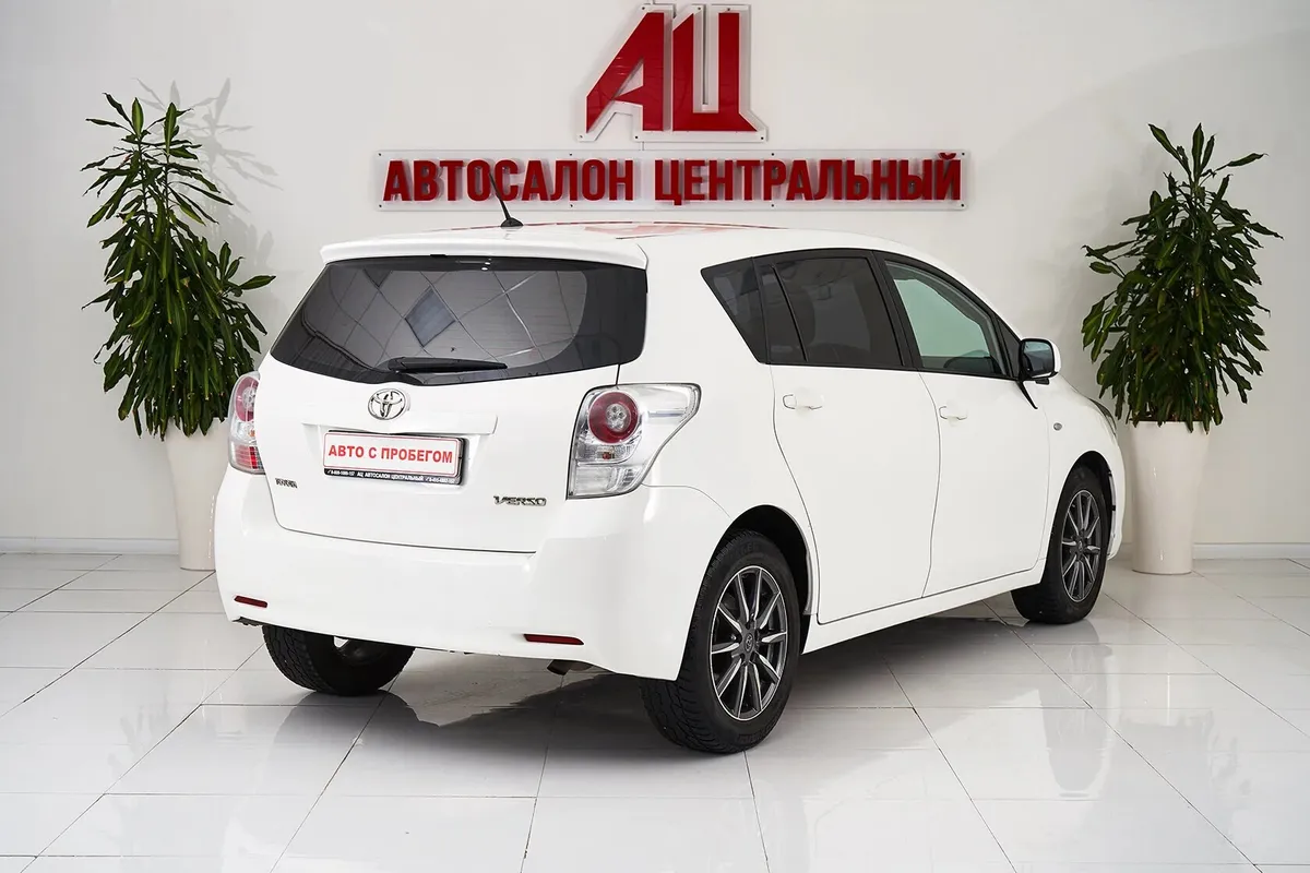Toyota Verso I · Элеганс — фото 5