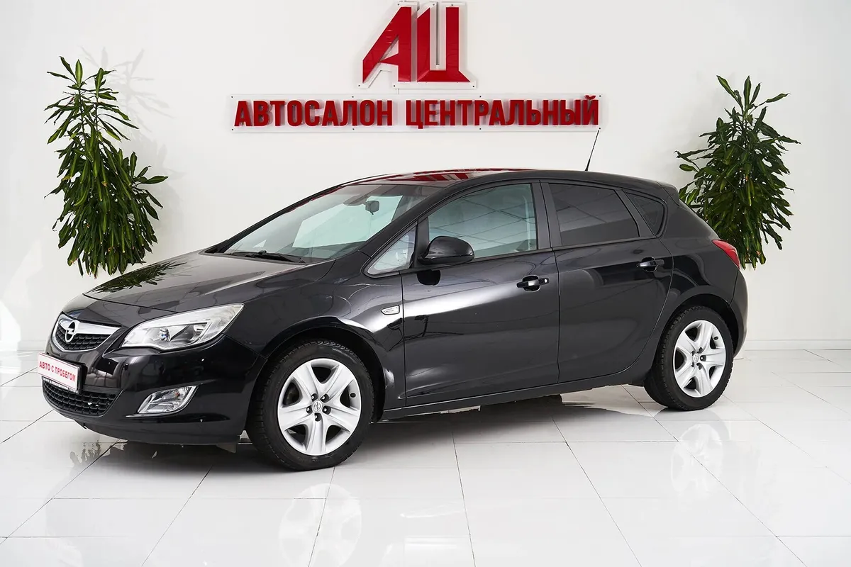 Opel Astra J · Essentia